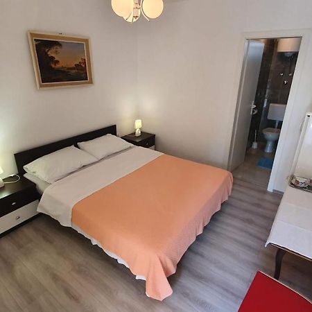 Double Rooms With Terrace Tomica Baska  Exterior photo
